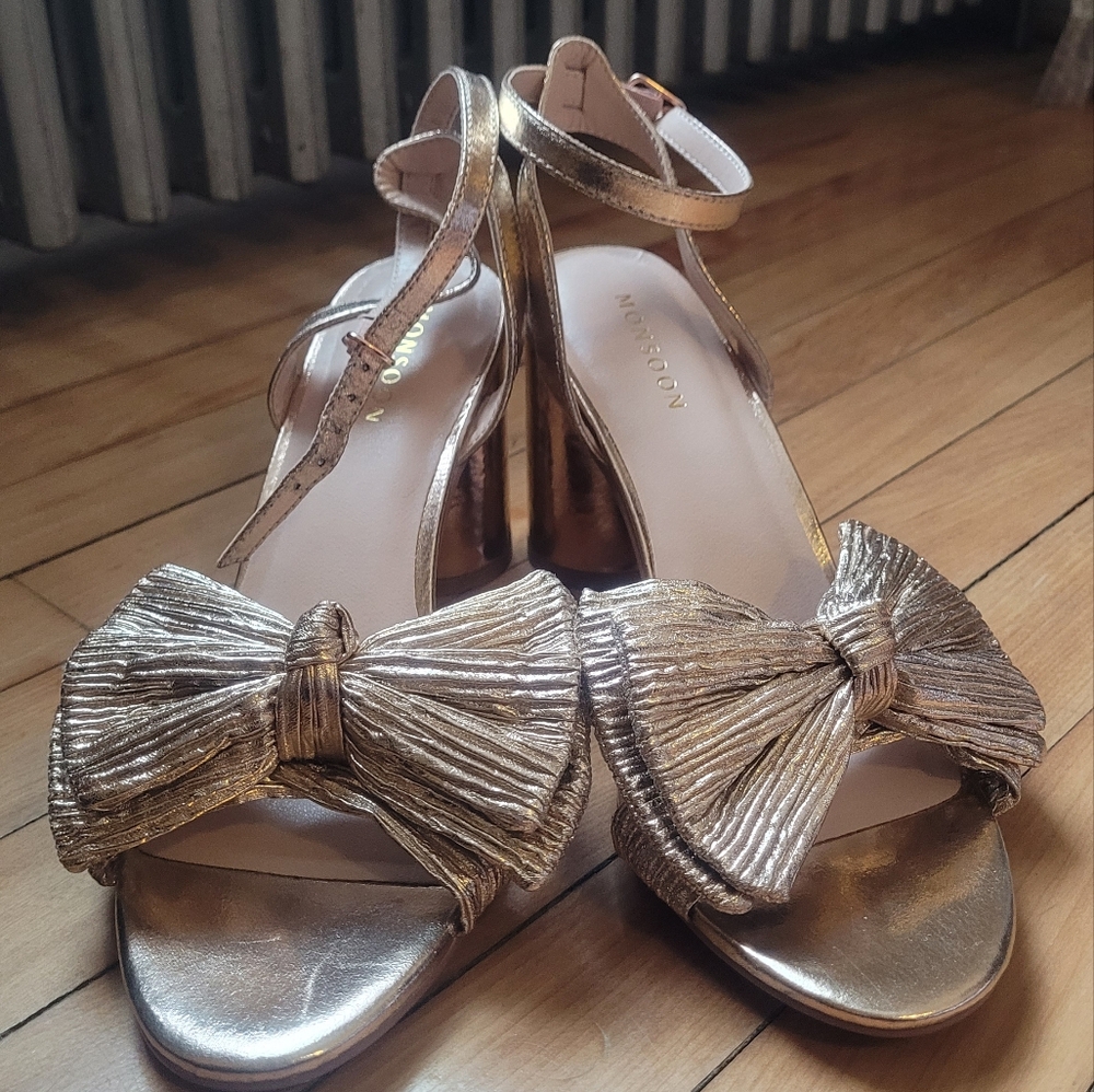 Monsoon Rose Gold Metallic Bow Heeled Sandals Size 10